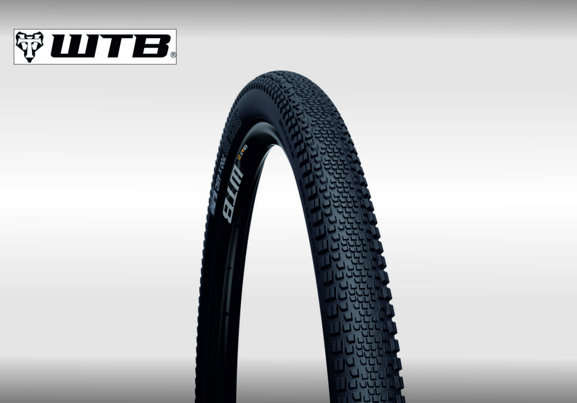 dual action recumbent exercise bike