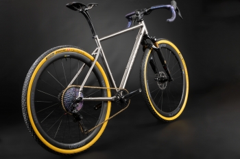 Gravelbike ATR TITAN 3.0  Cross Trail - Mehr Gelände. Gleiches Fahrgefühl.